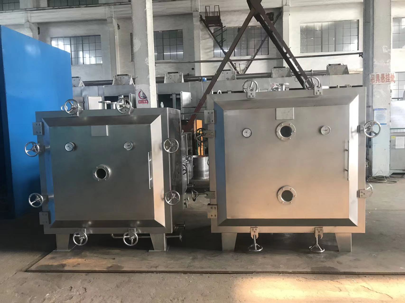 vacuum tray dryer