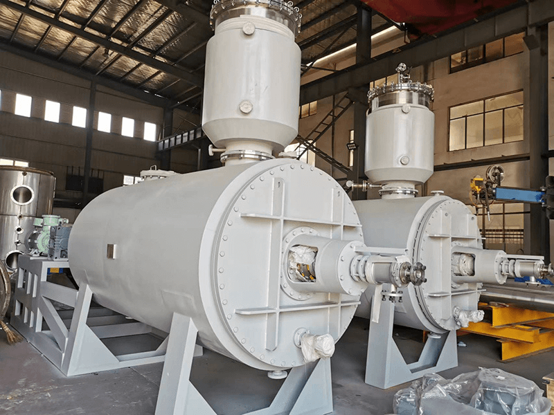 Vacuum Dryer