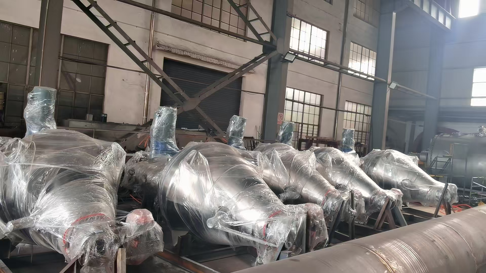 vacuum screw conical dryer.jpg